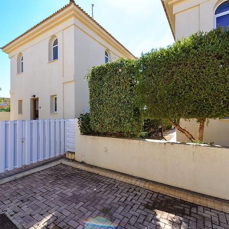 Villa Chloe Паралимни Номер фото